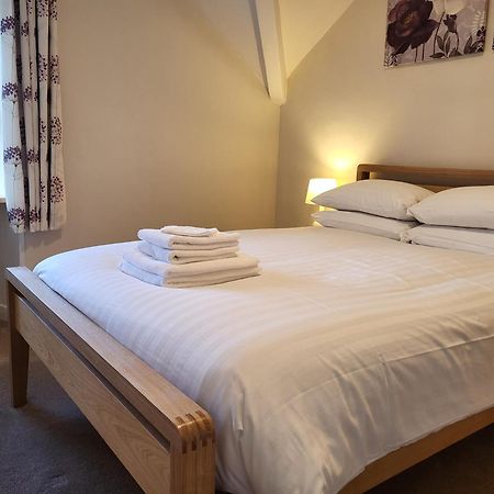 The Bay House Lake View Guest House - Adults Only Bowness-on-Windermere Szoba fotó