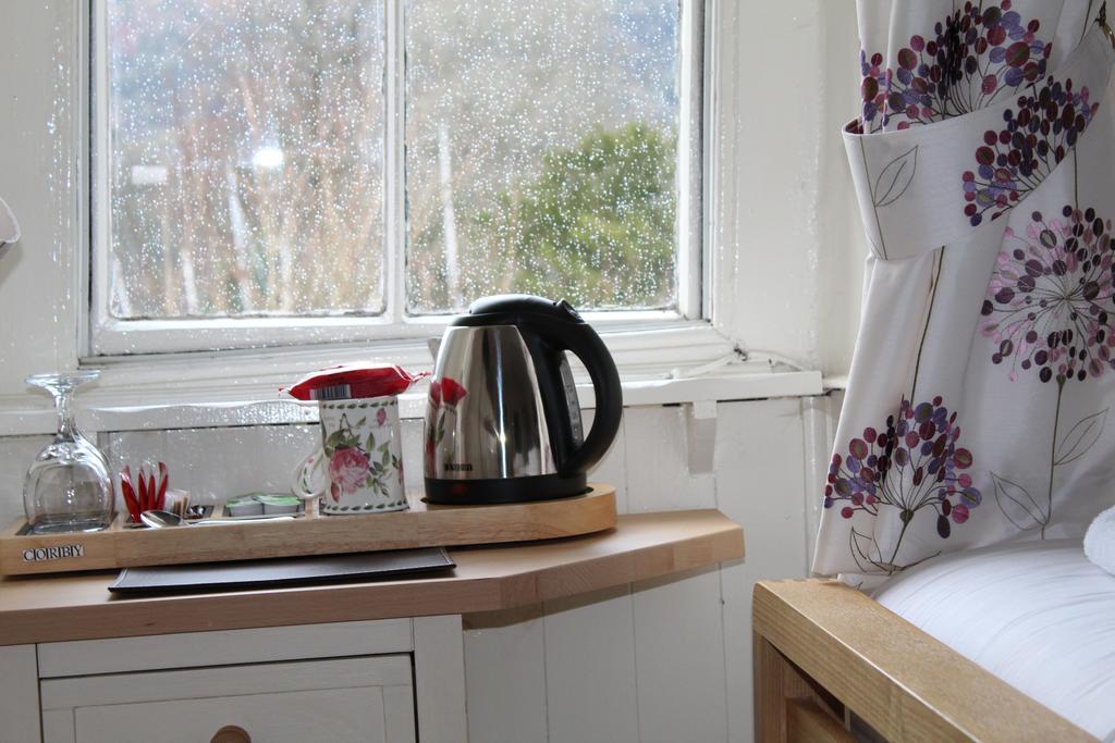 The Bay House Lake View Guest House - Adults Only Bowness-on-Windermere Szoba fotó
