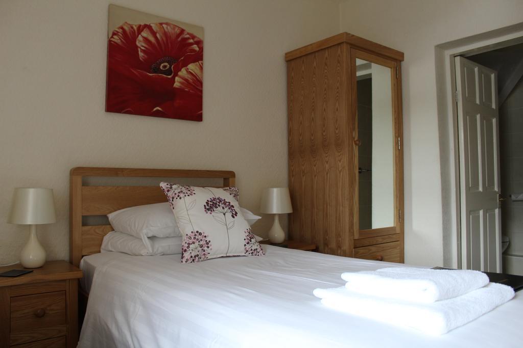 The Bay House Lake View Guest House - Adults Only Bowness-on-Windermere Szoba fotó
