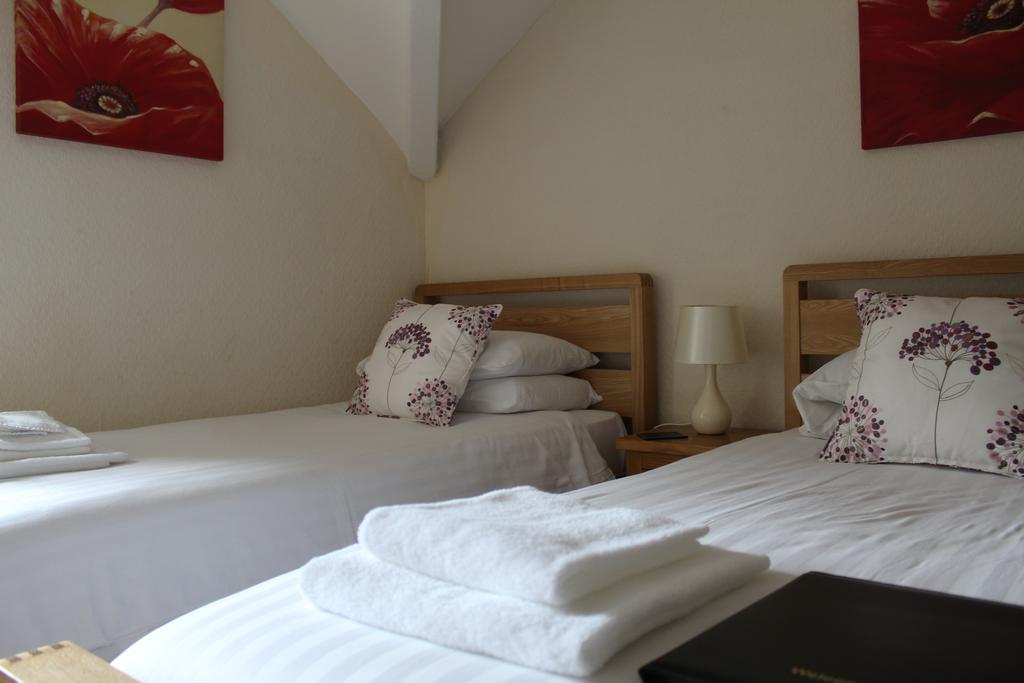The Bay House Lake View Guest House - Adults Only Bowness-on-Windermere Szoba fotó