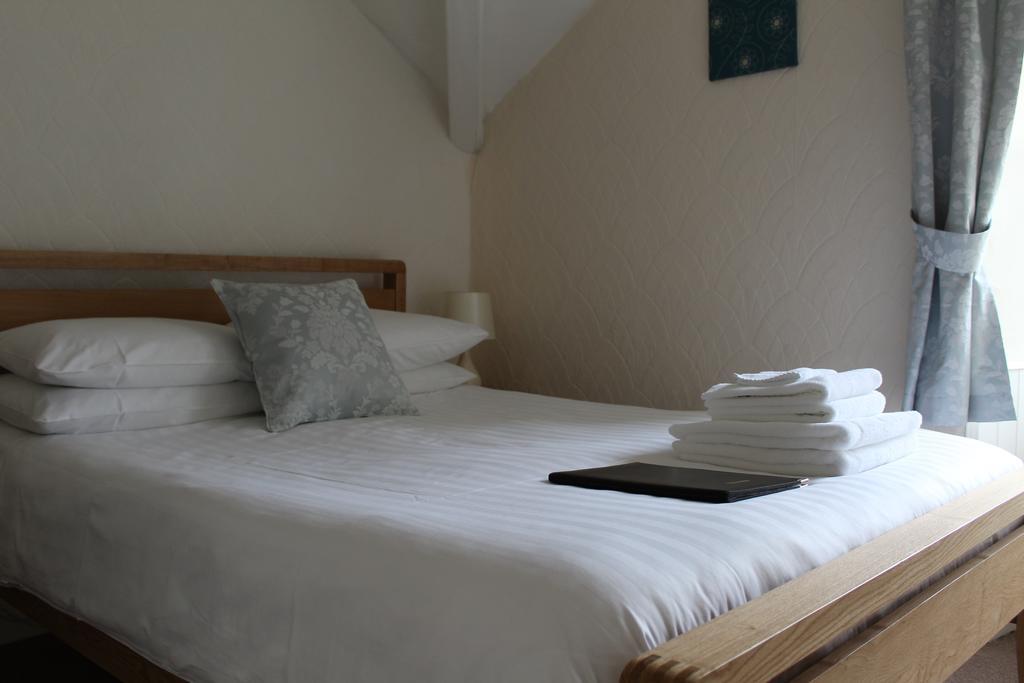 The Bay House Lake View Guest House - Adults Only Bowness-on-Windermere Szoba fotó