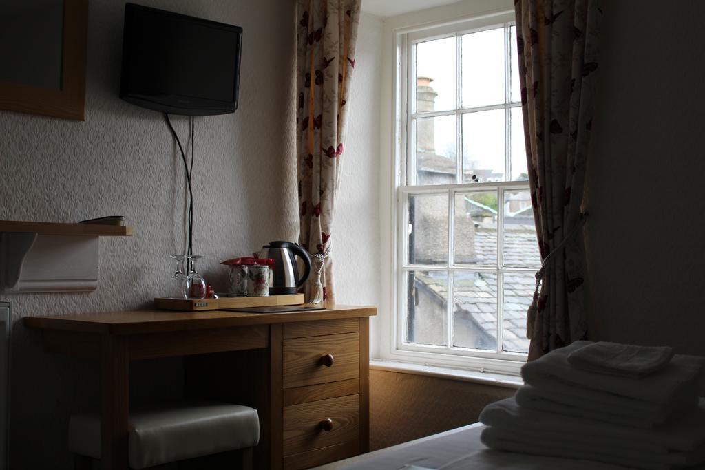 The Bay House Lake View Guest House - Adults Only Bowness-on-Windermere Szoba fotó